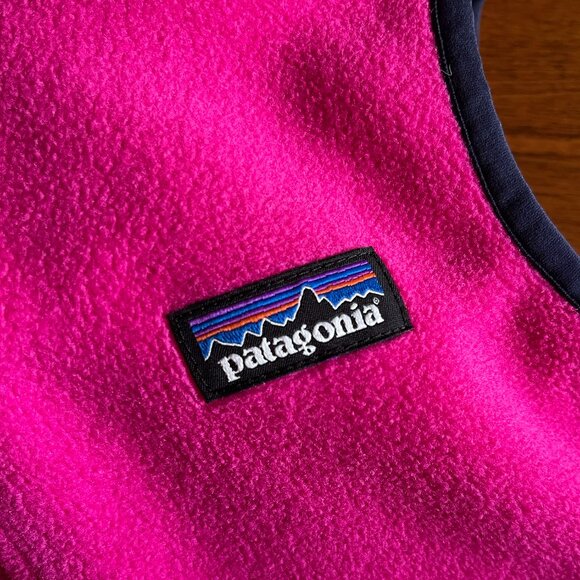 Patagonia pink fleece vest 4T - Picture 3 of 9